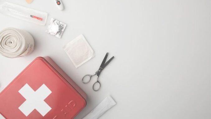 33157146cbab0c0c80bcd67d9e5b554c First Aid